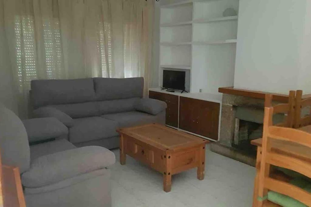 Adosado Dr Fleming 12 Vila Poyales Del Hoyo Exterior foto