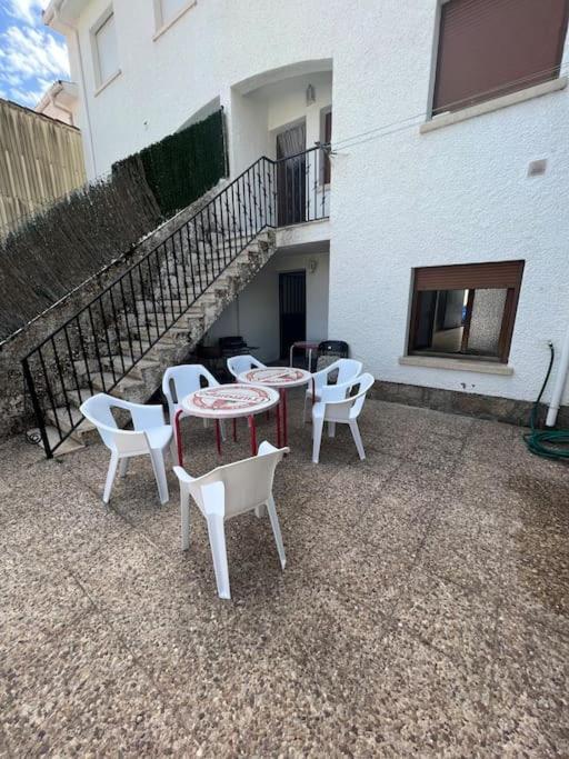 Adosado Dr Fleming 12 Vila Poyales Del Hoyo Exterior foto