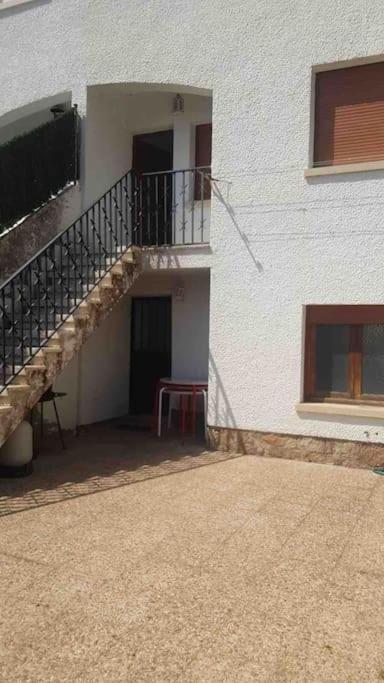 Adosado Dr Fleming 12 Vila Poyales Del Hoyo Exterior foto
